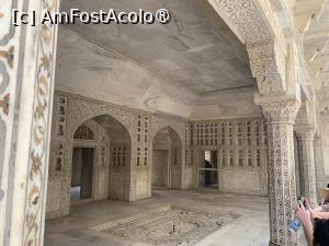 [P38] Agra Fort,India,interioare » foto by AZE
 - 
<span class="allrVoted glyphicon glyphicon-heart hidden" id="av1436002"></span>
<a class="m-l-10 hidden" id="sv1436002" onclick="voting_Foto_DelVot(,1436002,7081)" role="button">șterge vot <span class="glyphicon glyphicon-remove"></span></a>
<a id="v91436002" class=" c-red"  onclick="voting_Foto_SetVot(1436002)" role="button"><span class="glyphicon glyphicon-heart-empty"></span> <b>LIKE</b> = Votează poza</a> <img class="hidden"  id="f1436002W9" src="/imagini/loader.gif" border="0" /><span class="AjErrMes hidden" id="e1436002ErM"></span>