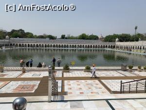 [P26] Gurdwara Bangla Sahib » foto by AZE
 - 
<span class="allrVoted glyphicon glyphicon-heart hidden" id="av1426652"></span>
<a class="m-l-10 hidden" id="sv1426652" onclick="voting_Foto_DelVot(,1426652,7091)" role="button">șterge vot <span class="glyphicon glyphicon-remove"></span></a>
<a id="v91426652" class=" c-red"  onclick="voting_Foto_SetVot(1426652)" role="button"><span class="glyphicon glyphicon-heart-empty"></span> <b>LIKE</b> = Votează poza</a> <img class="hidden"  id="f1426652W9" src="/imagini/loader.gif" border="0" /><span class="AjErrMes hidden" id="e1426652ErM"></span>