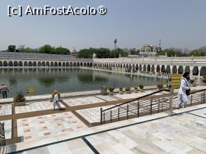 [P27] Gurdwara Bangla Sahib » foto by AZE
 - 
<span class="allrVoted glyphicon glyphicon-heart hidden" id="av1426653"></span>
<a class="m-l-10 hidden" id="sv1426653" onclick="voting_Foto_DelVot(,1426653,7091)" role="button">șterge vot <span class="glyphicon glyphicon-remove"></span></a>
<a id="v91426653" class=" c-red"  onclick="voting_Foto_SetVot(1426653)" role="button"><span class="glyphicon glyphicon-heart-empty"></span> <b>LIKE</b> = Votează poza</a> <img class="hidden"  id="f1426653W9" src="/imagini/loader.gif" border="0" /><span class="AjErrMes hidden" id="e1426653ErM"></span>