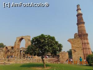 [P31] complex Qutub Minar » foto by Yolanda
 - 
<span class="allrVoted glyphicon glyphicon-heart hidden" id="av1148344"></span>
<a class="m-l-10 hidden" id="sv1148344" onclick="voting_Foto_DelVot(,1148344,7091)" role="button">șterge vot <span class="glyphicon glyphicon-remove"></span></a>
<a id="v91148344" class=" c-red"  onclick="voting_Foto_SetVot(1148344)" role="button"><span class="glyphicon glyphicon-heart-empty"></span> <b>LIKE</b> = Votează poza</a> <img class="hidden"  id="f1148344W9" src="/imagini/loader.gif" border="0" /><span class="AjErrMes hidden" id="e1148344ErM"></span>