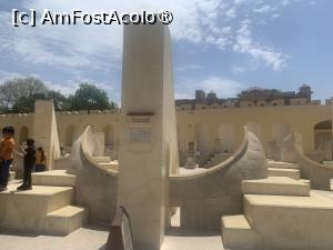 [P19] Jaipur,Jantar Mantar » foto by AZE
 - 
<span class="allrVoted glyphicon glyphicon-heart hidden" id="av1443340"></span>
<a class="m-l-10 hidden" id="sv1443340" onclick="voting_Foto_DelVot(,1443340,7099)" role="button">șterge vot <span class="glyphicon glyphicon-remove"></span></a>
<a id="v91443340" class=" c-red"  onclick="voting_Foto_SetVot(1443340)" role="button"><span class="glyphicon glyphicon-heart-empty"></span> <b>LIKE</b> = Votează poza</a> <img class="hidden"  id="f1443340W9" src="/imagini/loader.gif" border="0" /><span class="AjErrMes hidden" id="e1443340ErM"></span>