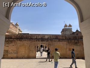 [P69] Amber Fort » foto by AZE
 - 
<span class="allrVoted glyphicon glyphicon-heart hidden" id="av1444417"></span>
<a class="m-l-10 hidden" id="sv1444417" onclick="voting_Foto_DelVot(,1444417,7099)" role="button">șterge vot <span class="glyphicon glyphicon-remove"></span></a>
<a id="v91444417" class=" c-red"  onclick="voting_Foto_SetVot(1444417)" role="button"><span class="glyphicon glyphicon-heart-empty"></span> <b>LIKE</b> = Votează poza</a> <img class="hidden"  id="f1444417W9" src="/imagini/loader.gif" border="0" /><span class="AjErrMes hidden" id="e1444417ErM"></span>