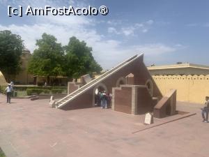 [P24] Jantal Mantar,observatorul din Jaipur » foto by AZE
 - 
<span class="allrVoted glyphicon glyphicon-heart hidden" id="av1445555"></span>
<a class="m-l-10 hidden" id="sv1445555" onclick="voting_Foto_DelVot(,1445555,7099)" role="button">șterge vot <span class="glyphicon glyphicon-remove"></span></a>
<a id="v91445555" class=" c-red"  onclick="voting_Foto_SetVot(1445555)" role="button"><span class="glyphicon glyphicon-heart-empty"></span> <b>LIKE</b> = Votează poza</a> <img class="hidden"  id="f1445555W9" src="/imagini/loader.gif" border="0" /><span class="AjErrMes hidden" id="e1445555ErM"></span>