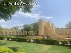 [P04] Jantal Mantar,observatorul din Jaipur » foto by AZE
 - 
<span class="allrVoted glyphicon glyphicon-heart hidden" id="av1445535"></span>
<a class="m-l-10 hidden" id="sv1445535" onclick="voting_Foto_DelVot(,1445535,7099)" role="button">șterge vot <span class="glyphicon glyphicon-remove"></span></a>
<a id="v91445535" class=" c-red"  onclick="voting_Foto_SetVot(1445535)" role="button"><span class="glyphicon glyphicon-heart-empty"></span> <b>LIKE</b> = Votează poza</a> <img class="hidden"  id="f1445535W9" src="/imagini/loader.gif" border="0" /><span class="AjErrMes hidden" id="e1445535ErM"></span>