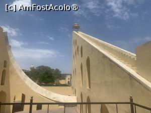 [P58] Jantal Mantar,observatorul din Jaipur » foto by AZE
 - 
<span class="allrVoted glyphicon glyphicon-heart hidden" id="av1445589"></span>
<a class="m-l-10 hidden" id="sv1445589" onclick="voting_Foto_DelVot(,1445589,7099)" role="button">șterge vot <span class="glyphicon glyphicon-remove"></span></a>
<a id="v91445589" class=" c-red"  onclick="voting_Foto_SetVot(1445589)" role="button"><span class="glyphicon glyphicon-heart-empty"></span> <b>LIKE</b> = Votează poza</a> <img class="hidden"  id="f1445589W9" src="/imagini/loader.gif" border="0" /><span class="AjErrMes hidden" id="e1445589ErM"></span>