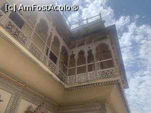 [P06] City Palace Jaipur » foto by AZE
 - 
<span class="allrVoted glyphicon glyphicon-heart hidden" id="av1446818"></span>
<a class="m-l-10 hidden" id="sv1446818" onclick="voting_Foto_DelVot(,1446818,7099)" role="button">șterge vot <span class="glyphicon glyphicon-remove"></span></a>
<a id="v91446818" class=" c-red"  onclick="voting_Foto_SetVot(1446818)" role="button"><span class="glyphicon glyphicon-heart-empty"></span> <b>LIKE</b> = Votează poza</a> <img class="hidden"  id="f1446818W9" src="/imagini/loader.gif" border="0" /><span class="AjErrMes hidden" id="e1446818ErM"></span>