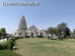 [P14] Templul Birla Mandir din Jaipur » foto by AZE
 - 
<span class="allrVoted glyphicon glyphicon-heart hidden" id="av1447956"></span>
<a class="m-l-10 hidden" id="sv1447956" onclick="voting_Foto_DelVot(,1447956,7099)" role="button">șterge vot <span class="glyphicon glyphicon-remove"></span></a>
<a id="v91447956" class=" c-red"  onclick="voting_Foto_SetVot(1447956)" role="button"><span class="glyphicon glyphicon-heart-empty"></span> <b>LIKE</b> = Votează poza</a> <img class="hidden"  id="f1447956W9" src="/imagini/loader.gif" border="0" /><span class="AjErrMes hidden" id="e1447956ErM"></span>