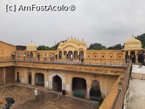 [P22] Hawa Mahal » foto by adso
 - 
<span class="allrVoted glyphicon glyphicon-heart hidden" id="av1448289"></span>
<a class="m-l-10 hidden" id="sv1448289" onclick="voting_Foto_DelVot(,1448289,7099)" role="button">șterge vot <span class="glyphicon glyphicon-remove"></span></a>
<a id="v91448289" class=" c-red"  onclick="voting_Foto_SetVot(1448289)" role="button"><span class="glyphicon glyphicon-heart-empty"></span> <b>LIKE</b> = Votează poza</a> <img class="hidden"  id="f1448289W9" src="/imagini/loader.gif" border="0" /><span class="AjErrMes hidden" id="e1448289ErM"></span>