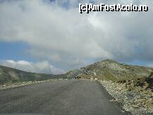 [P114] Transalpina august 2011 » foto by ionescunic
 - 
<span class="allrVoted glyphicon glyphicon-heart hidden" id="av295776"></span>
<a class="m-l-10 hidden" id="sv295776" onclick="voting_Foto_DelVot(,295776,7149)" role="button">șterge vot <span class="glyphicon glyphicon-remove"></span></a>
<a id="v9295776" class=" c-red"  onclick="voting_Foto_SetVot(295776)" role="button"><span class="glyphicon glyphicon-heart-empty"></span> <b>LIKE</b> = Votează poza</a> <img class="hidden"  id="f295776W9" src="/imagini/loader.gif" border="0" /><span class="AjErrMes hidden" id="e295776ErM"></span>