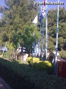 [P119] Steagurile de la intrarea în hotel » foto by Aeerdna*
 - 
<span class="allrVoted glyphicon glyphicon-heart hidden" id="av217249"></span>
<a class="m-l-10 hidden" id="sv217249" onclick="voting_Foto_DelVot(,217249,7150)" role="button">șterge vot <span class="glyphicon glyphicon-remove"></span></a>
<a id="v9217249" class=" c-red"  onclick="voting_Foto_SetVot(217249)" role="button"><span class="glyphicon glyphicon-heart-empty"></span> <b>LIKE</b> = Votează poza</a> <img class="hidden"  id="f217249W9" src="/imagini/loader.gif" border="0" /><span class="AjErrMes hidden" id="e217249ErM"></span>