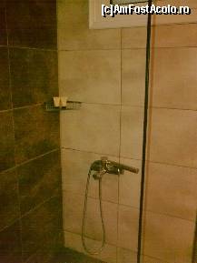 [P157] Duşul din baia dormitorului... » foto by Aeerdna*
 - 
<span class="allrVoted glyphicon glyphicon-heart hidden" id="av217287"></span>
<a class="m-l-10 hidden" id="sv217287" onclick="voting_Foto_DelVot(,217287,7150)" role="button">șterge vot <span class="glyphicon glyphicon-remove"></span></a>
<a id="v9217287" class=" c-red"  onclick="voting_Foto_SetVot(217287)" role="button"><span class="glyphicon glyphicon-heart-empty"></span> <b>LIKE</b> = Votează poza</a> <img class="hidden"  id="f217287W9" src="/imagini/loader.gif" border="0" /><span class="AjErrMes hidden" id="e217287ErM"></span>