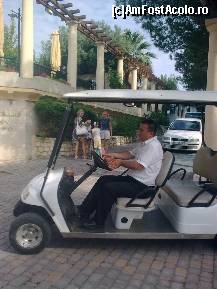 [P178] '-Uite asa se conduce electrocarul', ne arată omul de serviciu... » foto by Aeerdna*
 - 
<span class="allrVoted glyphicon glyphicon-heart hidden" id="av217391"></span>
<a class="m-l-10 hidden" id="sv217391" onclick="voting_Foto_DelVot(,217391,7150)" role="button">șterge vot <span class="glyphicon glyphicon-remove"></span></a>
<a id="v9217391" class=" c-red"  onclick="voting_Foto_SetVot(217391)" role="button"><span class="glyphicon glyphicon-heart-empty"></span> <b>LIKE</b> = Votează poza</a> <img class="hidden"  id="f217391W9" src="/imagini/loader.gif" border="0" /><span class="AjErrMes hidden" id="e217391ErM"></span>