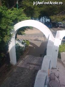 [P242] Intrarea automobilelor în parcarea de la maisonette » foto by Aeerdna*
 - 
<span class="allrVoted glyphicon glyphicon-heart hidden" id="av217466"></span>
<a class="m-l-10 hidden" id="sv217466" onclick="voting_Foto_DelVot(,217466,7150)" role="button">șterge vot <span class="glyphicon glyphicon-remove"></span></a>
<a id="v9217466" class=" c-red"  onclick="voting_Foto_SetVot(217466)" role="button"><span class="glyphicon glyphicon-heart-empty"></span> <b>LIKE</b> = Votează poza</a> <img class="hidden"  id="f217466W9" src="/imagini/loader.gif" border="0" /><span class="AjErrMes hidden" id="e217466ErM"></span>