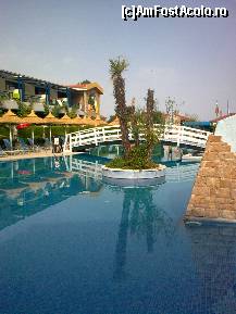 [P248] Piscina 'Armonia'... » foto by Aeerdna*
 - 
<span class="allrVoted glyphicon glyphicon-heart hidden" id="av217472"></span>
<a class="m-l-10 hidden" id="sv217472" onclick="voting_Foto_DelVot(,217472,7150)" role="button">șterge vot <span class="glyphicon glyphicon-remove"></span></a>
<a id="v9217472" class=" c-red"  onclick="voting_Foto_SetVot(217472)" role="button"><span class="glyphicon glyphicon-heart-empty"></span> <b>LIKE</b> = Votează poza</a> <img class="hidden"  id="f217472W9" src="/imagini/loader.gif" border="0" /><span class="AjErrMes hidden" id="e217472ErM"></span>