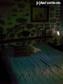 [P44] Dormitorul dela maisonette... de fapt, o magazie... în prima noapte au uitat să ne pună cearceafuri... » foto by Aeerdna*
 - 
<span class="allrVoted glyphicon glyphicon-heart hidden" id="av217082"></span>
<a class="m-l-10 hidden" id="sv217082" onclick="voting_Foto_DelVot(,217082,7150)" role="button">șterge vot <span class="glyphicon glyphicon-remove"></span></a>
<a id="v9217082" class=" c-red"  onclick="voting_Foto_SetVot(217082)" role="button"><span class="glyphicon glyphicon-heart-empty"></span> <b>LIKE</b> = Votează poza</a> <img class="hidden"  id="f217082W9" src="/imagini/loader.gif" border="0" /><span class="AjErrMes hidden" id="e217082ErM"></span>