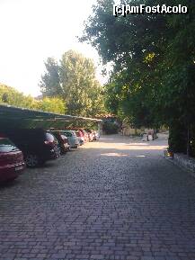 [P97] Parcarea din faţa restaurantului 'Doxato'... » foto by Aeerdna*
 - 
<span class="allrVoted glyphicon glyphicon-heart hidden" id="av217167"></span>
<a class="m-l-10 hidden" id="sv217167" onclick="voting_Foto_DelVot(,217167,7150)" role="button">șterge vot <span class="glyphicon glyphicon-remove"></span></a>
<a id="v9217167" class=" c-red"  onclick="voting_Foto_SetVot(217167)" role="button"><span class="glyphicon glyphicon-heart-empty"></span> <b>LIKE</b> = Votează poza</a> <img class="hidden"  id="f217167W9" src="/imagini/loader.gif" border="0" /><span class="AjErrMes hidden" id="e217167ErM"></span>