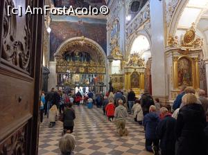 [P19] Częstochowa, Zespół Klasztorny Jasnej Górze, Bazylika Jasnogórska, Kaplica Matki Bożej Częstochowskiej, Naosul » foto by mprofeanu
 - 
<span class="allrVoted glyphicon glyphicon-heart hidden" id="av1358035"></span>
<a class="m-l-10 hidden" id="sv1358035" onclick="voting_Foto_DelVot(,1358035,7237)" role="button">șterge vot <span class="glyphicon glyphicon-remove"></span></a>
<a id="v91358035" class=" c-red"  onclick="voting_Foto_SetVot(1358035)" role="button"><span class="glyphicon glyphicon-heart-empty"></span> <b>LIKE</b> = Votează poza</a> <img class="hidden"  id="f1358035W9" src="/imagini/loader.gif" border="0" /><span class="AjErrMes hidden" id="e1358035ErM"></span>