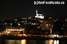 [P16] Una din moscheile Istanbul-ului. » foto by presario
 - 
<span class="allrVoted glyphicon glyphicon-heart hidden" id="av48239"></span>
<a class="m-l-10 hidden" id="sv48239" onclick="voting_Foto_DelVot(,48239,7254)" role="button">șterge vot <span class="glyphicon glyphicon-remove"></span></a>
<a id="v948239" class=" c-red"  onclick="voting_Foto_SetVot(48239)" role="button"><span class="glyphicon glyphicon-heart-empty"></span> <b>LIKE</b> = Votează poza</a> <img class="hidden"  id="f48239W9" src="/imagini/loader.gif" border="0" /><span class="AjErrMes hidden" id="e48239ErM"></span>