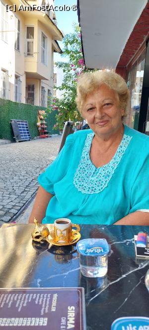 [P50] La o cafeluță turcească » foto by Carmen Ion
 - 
<span class="allrVoted glyphicon glyphicon-heart hidden" id="av1509690"></span>
<a class="m-l-10 hidden" id="sv1509690" onclick="voting_Foto_DelVot(,1509690,7254)" role="button">șterge vot <span class="glyphicon glyphicon-remove"></span></a>
<a id="v91509690" class=" c-red"  onclick="voting_Foto_SetVot(1509690)" role="button"><span class="glyphicon glyphicon-heart-empty"></span> <b>LIKE</b> = Votează poza</a> <img class="hidden"  id="f1509690W9" src="/imagini/loader.gif" border="0" /><span class="AjErrMes hidden" id="e1509690ErM"></span>