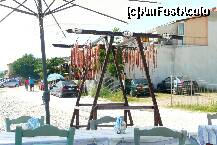[P07] La aceasta taverna din Limenaria patronul grec vorbea romaneste. Terminase in 1981 facultatea tocmai la..........Timisoara. Am primit vin si fructe din partea casei. » foto by florianais
 - 
<span class="allrVoted glyphicon glyphicon-heart hidden" id="av179667"></span>
<a class="m-l-10 hidden" id="sv179667" onclick="voting_Foto_DelVot(,179667,7269)" role="button">șterge vot <span class="glyphicon glyphicon-remove"></span></a>
<a id="v9179667" class=" c-red"  onclick="voting_Foto_SetVot(179667)" role="button"><span class="glyphicon glyphicon-heart-empty"></span> <b>LIKE</b> = Votează poza</a> <img class="hidden"  id="f179667W9" src="/imagini/loader.gif" border="0" /><span class="AjErrMes hidden" id="e179667ErM"></span>