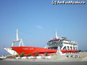 [P47] Ferry-boat aflat în portul din Skala Prinos » foto by irinad
 - 
<span class="allrVoted glyphicon glyphicon-heart hidden" id="av610983"></span>
<a class="m-l-10 hidden" id="sv610983" onclick="voting_Foto_DelVot(,610983,7269)" role="button">șterge vot <span class="glyphicon glyphicon-remove"></span></a>
<a id="v9610983" class=" c-red"  onclick="voting_Foto_SetVot(610983)" role="button"><span class="glyphicon glyphicon-heart-empty"></span> <b>LIKE</b> = Votează poza</a> <img class="hidden"  id="f610983W9" src="/imagini/loader.gif" border="0" /><span class="AjErrMes hidden" id="e610983ErM"></span>