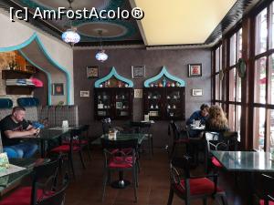 [P13] Cafeneaua din fața moscheei » foto by crismis
 - 
<span class="allrVoted glyphicon glyphicon-heart hidden" id="av1088020"></span>
<a class="m-l-10 hidden" id="sv1088020" onclick="voting_Foto_DelVot(,1088020,7278)" role="button">șterge vot <span class="glyphicon glyphicon-remove"></span></a>
<a id="v91088020" class=" c-red"  onclick="voting_Foto_SetVot(1088020)" role="button"><span class="glyphicon glyphicon-heart-empty"></span> <b>LIKE</b> = Votează poza</a> <img class="hidden"  id="f1088020W9" src="/imagini/loader.gif" border="0" /><span class="AjErrMes hidden" id="e1088020ErM"></span>