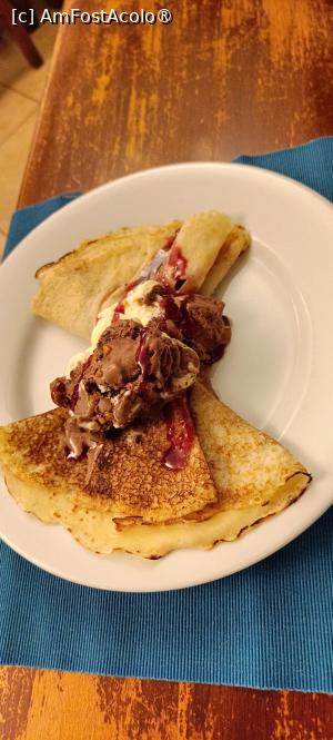 [P11] Clătită cu dulceață și înghețată. » foto by tata123 🔱
 - 
<span class="allrVoted glyphicon glyphicon-heart hidden" id="av1515180"></span>
<a class="m-l-10 hidden" id="sv1515180" onclick="voting_Foto_DelVot(,1515180,7327)" role="button">șterge vot <span class="glyphicon glyphicon-remove"></span></a>
<a id="v91515180" class=" c-red"  onclick="voting_Foto_SetVot(1515180)" role="button"><span class="glyphicon glyphicon-heart-empty"></span> <b>LIKE</b> = Votează poza</a> <img class="hidden"  id="f1515180W9" src="/imagini/loader.gif" border="0" /><span class="AjErrMes hidden" id="e1515180ErM"></span>