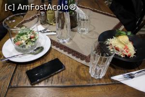 [P10] Veliko Tarnovo, Restaurantul Shtastliveca, Salatele » foto by mprofeanu
 - 
<span class="allrVoted glyphicon glyphicon-heart hidden" id="av1264785"></span>
<a class="m-l-10 hidden" id="sv1264785" onclick="voting_Foto_DelVot(,1264785,7373)" role="button">șterge vot <span class="glyphicon glyphicon-remove"></span></a>
<a id="v91264785" class=" c-red"  onclick="voting_Foto_SetVot(1264785)" role="button"><span class="glyphicon glyphicon-heart-empty"></span> <b>LIKE</b> = Votează poza</a> <img class="hidden"  id="f1264785W9" src="/imagini/loader.gif" border="0" /><span class="AjErrMes hidden" id="e1264785ErM"></span>