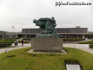 [P55] Hiroshima, Parcul Memorial al Păcii, Statuia Mamei și Copilului în Furtună » foto by mprofeanu
 - 
<span class="allrVoted glyphicon glyphicon-heart hidden" id="av699515"></span>
<a class="m-l-10 hidden" id="sv699515" onclick="voting_Foto_DelVot(,699515,7440)" role="button">șterge vot <span class="glyphicon glyphicon-remove"></span></a>
<a id="v9699515" class=" c-red"  onclick="voting_Foto_SetVot(699515)" role="button"><span class="glyphicon glyphicon-heart-empty"></span> <b>LIKE</b> = Votează poza</a> <img class="hidden"  id="f699515W9" src="/imagini/loader.gif" border="0" /><span class="AjErrMes hidden" id="e699515ErM"></span>