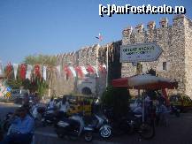 [P07] Kusadasi - bazarul si restuarantul Kervansarai » foto by egeta
 - 
<span class="allrVoted glyphicon glyphicon-heart hidden" id="av137889"></span>
<a class="m-l-10 hidden" id="sv137889" onclick="voting_Foto_DelVot(,137889,7477)" role="button">șterge vot <span class="glyphicon glyphicon-remove"></span></a>
<a id="v9137889" class=" c-red"  onclick="voting_Foto_SetVot(137889)" role="button"><span class="glyphicon glyphicon-heart-empty"></span> <b>LIKE</b> = Votează poza</a> <img class="hidden"  id="f137889W9" src="/imagini/loader.gif" border="0" /><span class="AjErrMes hidden" id="e137889ErM"></span>