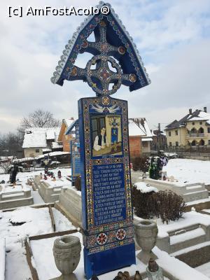 [P58] Cimitirul Vesel de la Săpânță » foto by robert
 - 
<span class="allrVoted glyphicon glyphicon-heart hidden" id="av1217615"></span>
<a class="m-l-10 hidden" id="sv1217615" onclick="voting_Foto_DelVot(,1217615,7494)" role="button">șterge vot <span class="glyphicon glyphicon-remove"></span></a>
<a id="v91217615" class=" c-red"  onclick="voting_Foto_SetVot(1217615)" role="button"><span class="glyphicon glyphicon-heart-empty"></span> <b>LIKE</b> = Votează poza</a> <img class="hidden"  id="f1217615W9" src="/imagini/loader.gif" border="0" /><span class="AjErrMes hidden" id="e1217615ErM"></span>