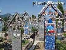 [P12] Cimitirul Vesel din Sapanta - in dreapata un accident auto a fost motivul... » foto by Diaura*
 - 
<span class="allrVoted glyphicon glyphicon-heart hidden" id="av51591"></span>
<a class="m-l-10 hidden" id="sv51591" onclick="voting_Foto_DelVot(,51591,7494)" role="button">șterge vot <span class="glyphicon glyphicon-remove"></span></a>
<a id="v951591" class=" c-red"  onclick="voting_Foto_SetVot(51591)" role="button"><span class="glyphicon glyphicon-heart-empty"></span> <b>LIKE</b> = Votează poza</a> <img class="hidden"  id="f51591W9" src="/imagini/loader.gif" border="0" /><span class="AjErrMes hidden" id="e51591ErM"></span>