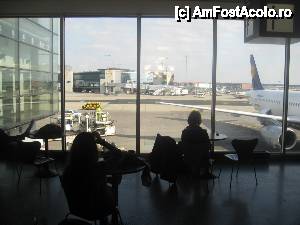 [P23] 'Zborul spre Koln' / Frankfurt International Airport » foto by dorgo
 - 
<span class="allrVoted glyphicon glyphicon-heart hidden" id="av444398"></span>
<a class="m-l-10 hidden" id="sv444398" onclick="voting_Foto_DelVot(,444398,7498)" role="button">șterge vot <span class="glyphicon glyphicon-remove"></span></a>
<a id="v9444398" class=" c-red"  onclick="voting_Foto_SetVot(444398)" role="button"><span class="glyphicon glyphicon-heart-empty"></span> <b>LIKE</b> = Votează poza</a> <img class="hidden"  id="f444398W9" src="/imagini/loader.gif" border="0" /><span class="AjErrMes hidden" id="e444398ErM"></span>
