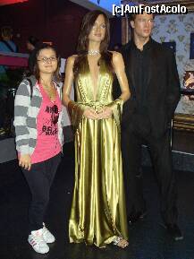 [P12] La Madame Tussaud cu Angelina si Brad » foto by marutz*
 - 
<span class="allrVoted glyphicon glyphicon-heart hidden" id="av139500"></span>
<a class="m-l-10 hidden" id="sv139500" onclick="voting_Foto_DelVot(,139500,7515)" role="button">șterge vot <span class="glyphicon glyphicon-remove"></span></a>
<a id="v9139500" class=" c-red"  onclick="voting_Foto_SetVot(139500)" role="button"><span class="glyphicon glyphicon-heart-empty"></span> <b>LIKE</b> = Votează poza</a> <img class="hidden"  id="f139500W9" src="/imagini/loader.gif" border="0" /><span class="AjErrMes hidden" id="e139500ErM"></span>