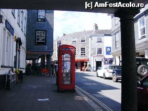 [P29] Totnes - ce poate fi mai tipic englezesc? The Phone Booth...  » foto by makuy*
 - 
<span class="allrVoted glyphicon glyphicon-heart hidden" id="av494247"></span>
<a class="m-l-10 hidden" id="sv494247" onclick="voting_Foto_DelVot(,494247,7515)" role="button">șterge vot <span class="glyphicon glyphicon-remove"></span></a>
<a id="v9494247" class=" c-red"  onclick="voting_Foto_SetVot(494247)" role="button"><span class="glyphicon glyphicon-heart-empty"></span> <b>LIKE</b> = Votează poza</a> <img class="hidden"  id="f494247W9" src="/imagini/loader.gif" border="0" /><span class="AjErrMes hidden" id="e494247ErM"></span>