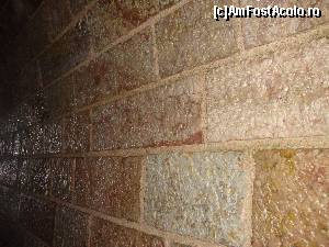 [P25] Placajele originale ale tunelului.  » foto by liviu49
 - 
<span class="allrVoted glyphicon glyphicon-heart hidden" id="av621976"></span>
<a class="m-l-10 hidden" id="sv621976" onclick="voting_Foto_DelVot(,621976,7573)" role="button">șterge vot <span class="glyphicon glyphicon-remove"></span></a>
<a id="v9621976" class=" c-red"  onclick="voting_Foto_SetVot(621976)" role="button"><span class="glyphicon glyphicon-heart-empty"></span> <b>LIKE</b> = Votează poza</a> <img class="hidden"  id="f621976W9" src="/imagini/loader.gif" border="0" /><span class="AjErrMes hidden" id="e621976ErM"></span>