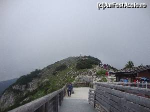 [P04] Sus la Cuibul vulturilor.  » foto by liviu49
 - 
<span class="allrVoted glyphicon glyphicon-heart hidden" id="av621955"></span>
<a class="m-l-10 hidden" id="sv621955" onclick="voting_Foto_DelVot(,621955,7573)" role="button">șterge vot <span class="glyphicon glyphicon-remove"></span></a>
<a id="v9621955" class=" c-red"  onclick="voting_Foto_SetVot(621955)" role="button"><span class="glyphicon glyphicon-heart-empty"></span> <b>LIKE</b> = Votează poza</a> <img class="hidden"  id="f621955W9" src="/imagini/loader.gif" border="0" /><span class="AjErrMes hidden" id="e621955ErM"></span>