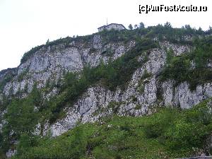 [P48] Muntele in varful caruia se afla Cuibul vulturilor.  » foto by liviu49
 - 
<span class="allrVoted glyphicon glyphicon-heart hidden" id="av621999"></span>
<a class="m-l-10 hidden" id="sv621999" onclick="voting_Foto_DelVot(,621999,7573)" role="button">șterge vot <span class="glyphicon glyphicon-remove"></span></a>
<a id="v9621999" class=" c-red"  onclick="voting_Foto_SetVot(621999)" role="button"><span class="glyphicon glyphicon-heart-empty"></span> <b>LIKE</b> = Votează poza</a> <img class="hidden"  id="f621999W9" src="/imagini/loader.gif" border="0" /><span class="AjErrMes hidden" id="e621999ErM"></span>