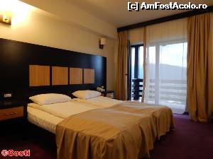 [P12] Prima imagine din camera în care am stat, la hotelul Toaca Bellevue.  » foto by Costi
 - 
<span class="allrVoted glyphicon glyphicon-heart hidden" id="av650966"></span>
<a class="m-l-10 hidden" id="sv650966" onclick="voting_Foto_DelVot(,650966,7636)" role="button">șterge vot <span class="glyphicon glyphicon-remove"></span></a>
<a id="v9650966" class=" c-red"  onclick="voting_Foto_SetVot(650966)" role="button"><span class="glyphicon glyphicon-heart-empty"></span> <b>LIKE</b> = Votează poza</a> <img class="hidden"  id="f650966W9" src="/imagini/loader.gif" border="0" /><span class="AjErrMes hidden" id="e650966ErM"></span>