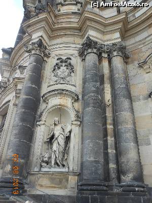 [P24] Dresda - Katholische Hofkirche, exterior.  » foto by iulianic
 - 
<span class="allrVoted glyphicon glyphicon-heart hidden" id="av558008"></span>
<a class="m-l-10 hidden" id="sv558008" onclick="voting_Foto_DelVot(,558008,7690)" role="button">șterge vot <span class="glyphicon glyphicon-remove"></span></a>
<a id="v9558008" class=" c-red"  onclick="voting_Foto_SetVot(558008)" role="button"><span class="glyphicon glyphicon-heart-empty"></span> <b>LIKE</b> = Votează poza</a> <img class="hidden"  id="f558008W9" src="/imagini/loader.gif" border="0" /><span class="AjErrMes hidden" id="e558008ErM"></span>