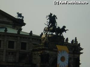 [P09] Grup statuar pe Semperopern Dresden » foto by Mihai18
 - 
<span class="allrVoted glyphicon glyphicon-heart hidden" id="av640839"></span>
<a class="m-l-10 hidden" id="sv640839" onclick="voting_Foto_DelVot(,640839,7690)" role="button">șterge vot <span class="glyphicon glyphicon-remove"></span></a>
<a id="v9640839" class=" c-red"  onclick="voting_Foto_SetVot(640839)" role="button"><span class="glyphicon glyphicon-heart-empty"></span> <b>LIKE</b> = Votează poza</a> <img class="hidden"  id="f640839W9" src="/imagini/loader.gif" border="0" /><span class="AjErrMes hidden" id="e640839ErM"></span>