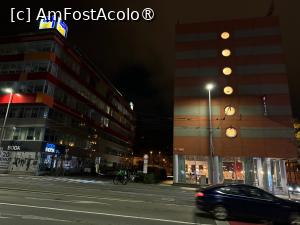 [P09] Hotelul vazut din strada » foto by Trank
 - 
<span class="allrVoted glyphicon glyphicon-heart hidden" id="av1491405"></span>
<a class="m-l-10 hidden" id="sv1491405" onclick="voting_Foto_DelVot(,1491405,7708)" role="button">șterge vot <span class="glyphicon glyphicon-remove"></span></a>
<a id="v91491405" class=" c-red"  onclick="voting_Foto_SetVot(1491405)" role="button"><span class="glyphicon glyphicon-heart-empty"></span> <b>LIKE</b> = Votează poza</a> <img class="hidden"  id="f1491405W9" src="/imagini/loader.gif" border="0" /><span class="AjErrMes hidden" id="e1491405ErM"></span>