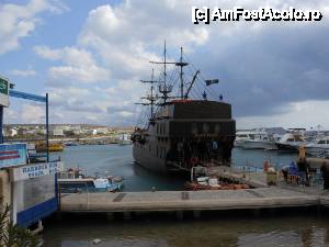 [P30] Ayia Napa - 'Black Pearl' - Corabia Piratilor acostata la tarm.  » foto by iulianic
 - 
<span class="allrVoted glyphicon glyphicon-heart hidden" id="av388925"></span>
<a class="m-l-10 hidden" id="sv388925" onclick="voting_Foto_DelVot(,388925,7721)" role="button">șterge vot <span class="glyphicon glyphicon-remove"></span></a>
<a id="v9388925" class=" c-red"  onclick="voting_Foto_SetVot(388925)" role="button"><span class="glyphicon glyphicon-heart-empty"></span> <b>LIKE</b> = Votează poza</a> <img class="hidden"  id="f388925W9" src="/imagini/loader.gif" border="0" /><span class="AjErrMes hidden" id="e388925ErM"></span>