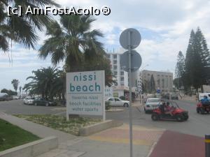 [P02] Am ajuns la Nissi Beach, plaja e dincolo de parcare si lantul hotelier » foto by dorgo
 - 
<span class="allrVoted glyphicon glyphicon-heart hidden" id="av849302"></span>
<a class="m-l-10 hidden" id="sv849302" onclick="voting_Foto_DelVot(,849302,7721)" role="button">șterge vot <span class="glyphicon glyphicon-remove"></span></a>
<a id="v9849302" class=" c-red"  onclick="voting_Foto_SetVot(849302)" role="button"><span class="glyphicon glyphicon-heart-empty"></span> <b>LIKE</b> = Votează poza</a> <img class="hidden"  id="f849302W9" src="/imagini/loader.gif" border="0" /><span class="AjErrMes hidden" id="e849302ErM"></span>