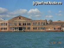 [P02] Italia - fosta  fabrica de sticla pe insula Murano » foto by Diaura*
 - 
<span class="allrVoted glyphicon glyphicon-heart hidden" id="av379759"></span>
<a class="m-l-10 hidden" id="sv379759" onclick="voting_Foto_DelVot(,379759,7782)" role="button">șterge vot <span class="glyphicon glyphicon-remove"></span></a>
<a id="v9379759" class=" c-red"  onclick="voting_Foto_SetVot(379759)" role="button"><span class="glyphicon glyphicon-heart-empty"></span> <b>LIKE</b> = Votează poza</a> <img class="hidden"  id="f379759W9" src="/imagini/loader.gif" border="0" /><span class="AjErrMes hidden" id="e379759ErM"></span>