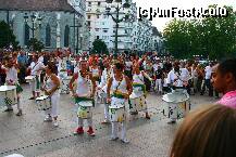 [P11] Annecy - festivitati in oras inainte de inceperea Sarbatorii Lacului - aici minispectacol de tobe braziliene » foto by teodorya
 - 
<span class="allrVoted glyphicon glyphicon-heart hidden" id="av167895"></span>
<a class="m-l-10 hidden" id="sv167895" onclick="voting_Foto_DelVot(,167895,7805)" role="button">șterge vot <span class="glyphicon glyphicon-remove"></span></a>
<a id="v9167895" class=" c-red"  onclick="voting_Foto_SetVot(167895)" role="button"><span class="glyphicon glyphicon-heart-empty"></span> <b>LIKE</b> = Votează poza</a> <img class="hidden"  id="f167895W9" src="/imagini/loader.gif" border="0" /><span class="AjErrMes hidden" id="e167895ErM"></span>