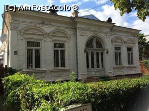 [P24] Focsani - Casa Leon Cracalia, str. Cuza-Voda nr. 41 » foto by mishu
 - 
<span class="allrVoted glyphicon glyphicon-heart hidden" id="av764839"></span>
<a class="m-l-10 hidden" id="sv764839" onclick="voting_Foto_DelVot(,764839,7833)" role="button">șterge vot <span class="glyphicon glyphicon-remove"></span></a>
<a id="v9764839" class=" c-red"  onclick="voting_Foto_SetVot(764839)" role="button"><span class="glyphicon glyphicon-heart-empty"></span> <b>LIKE</b> = Votează poza</a> <img class="hidden"  id="f764839W9" src="/imagini/loader.gif" border="0" /><span class="AjErrMes hidden" id="e764839ErM"></span>