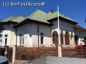 [P37] Focsani - Casa restaurata » foto by mishu
 - 
<span class="allrVoted glyphicon glyphicon-heart hidden" id="av764852"></span>
<a class="m-l-10 hidden" id="sv764852" onclick="voting_Foto_DelVot(,764852,7833)" role="button">șterge vot <span class="glyphicon glyphicon-remove"></span></a>
<a id="v9764852" class=" c-red"  onclick="voting_Foto_SetVot(764852)" role="button"><span class="glyphicon glyphicon-heart-empty"></span> <b>LIKE</b> = Votează poza</a> <img class="hidden"  id="f764852W9" src="/imagini/loader.gif" border="0" /><span class="AjErrMes hidden" id="e764852ErM"></span>