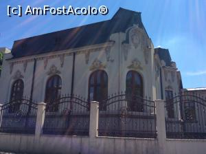 [P39] Focsani - Nu stiu daca era o casa veche si renovata, sau asa a fost construita, insa arata foarte frumos » foto by mishu
 - 
<span class="allrVoted glyphicon glyphicon-heart hidden" id="av764855"></span>
<a class="m-l-10 hidden" id="sv764855" onclick="voting_Foto_DelVot(,764855,7833)" role="button">șterge vot <span class="glyphicon glyphicon-remove"></span></a>
<a id="v9764855" class=" c-red"  onclick="voting_Foto_SetVot(764855)" role="button"><span class="glyphicon glyphicon-heart-empty"></span> <b>LIKE</b> = Votează poza</a> <img class="hidden"  id="f764855W9" src="/imagini/loader.gif" border="0" /><span class="AjErrMes hidden" id="e764855ErM"></span>