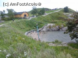 [P34] Plajă pe Suomenlinna. Nu făcea nimeni baie dar am întâlnit mai multe plaje amenajate.  » foto by Aurici
 - 
<span class="allrVoted glyphicon glyphicon-heart hidden" id="av804432"></span>
<a class="m-l-10 hidden" id="sv804432" onclick="voting_Foto_DelVot(,804432,7893)" role="button">șterge vot <span class="glyphicon glyphicon-remove"></span></a>
<a id="v9804432" class=" c-red"  onclick="voting_Foto_SetVot(804432)" role="button"><span class="glyphicon glyphicon-heart-empty"></span> <b>LIKE</b> = Votează poza</a> <img class="hidden"  id="f804432W9" src="/imagini/loader.gif" border="0" /><span class="AjErrMes hidden" id="e804432ErM"></span>